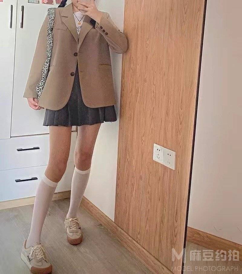 校园模特