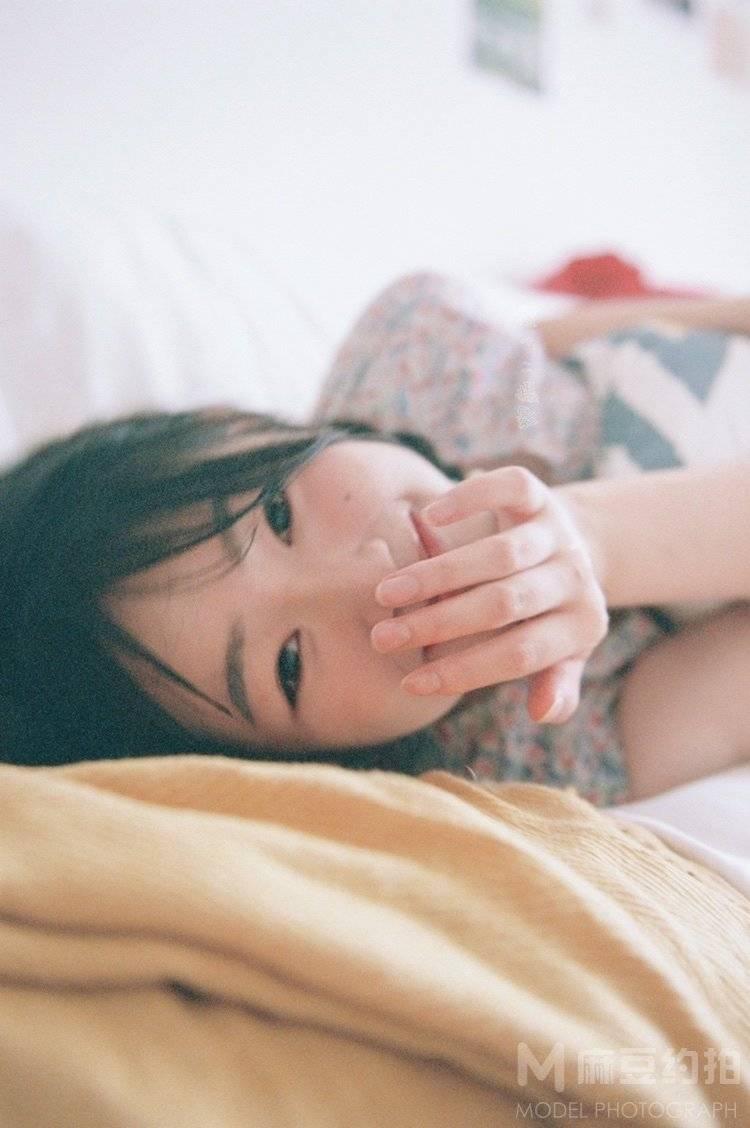 胶片模特