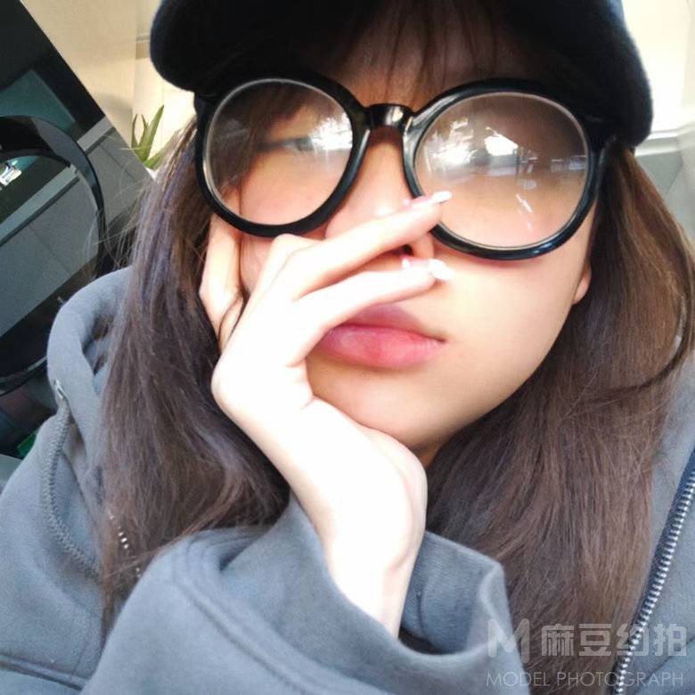 胶片模特