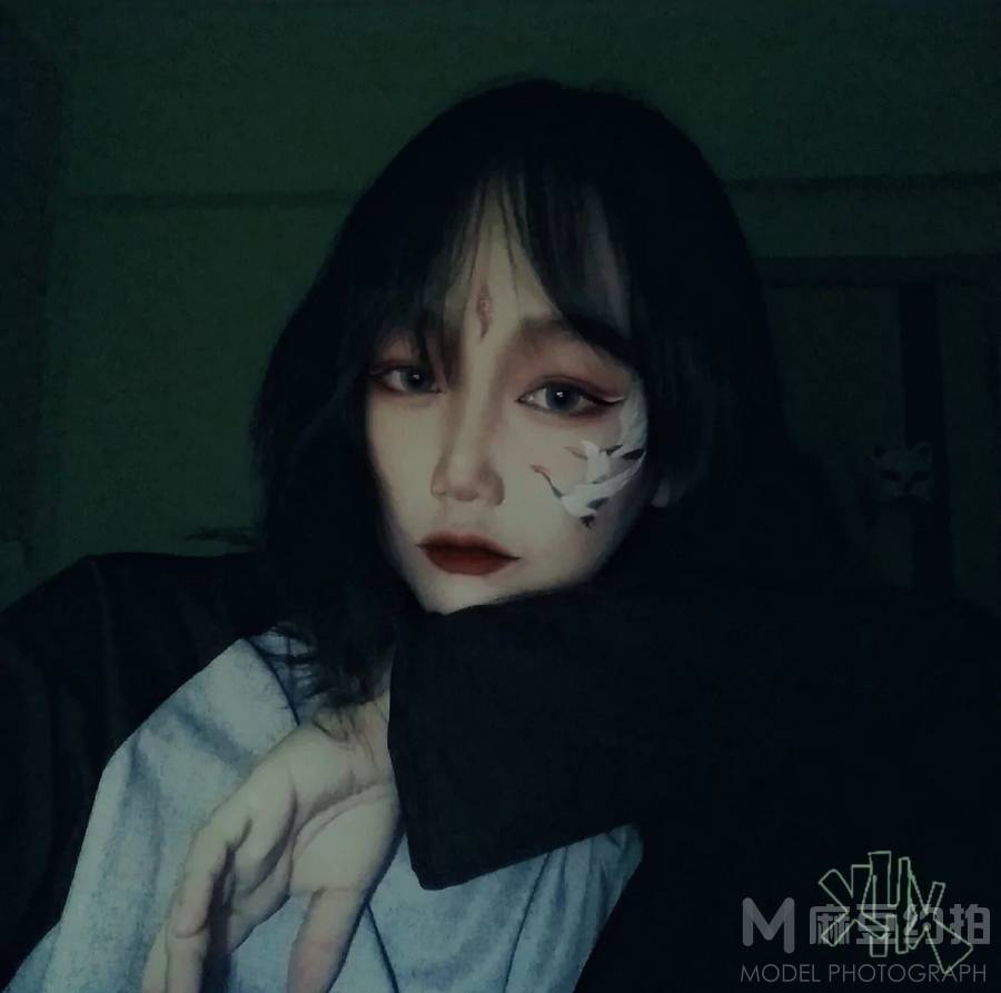 纪实模特