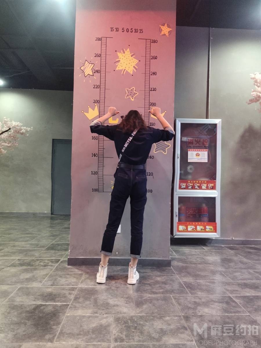 校园模特