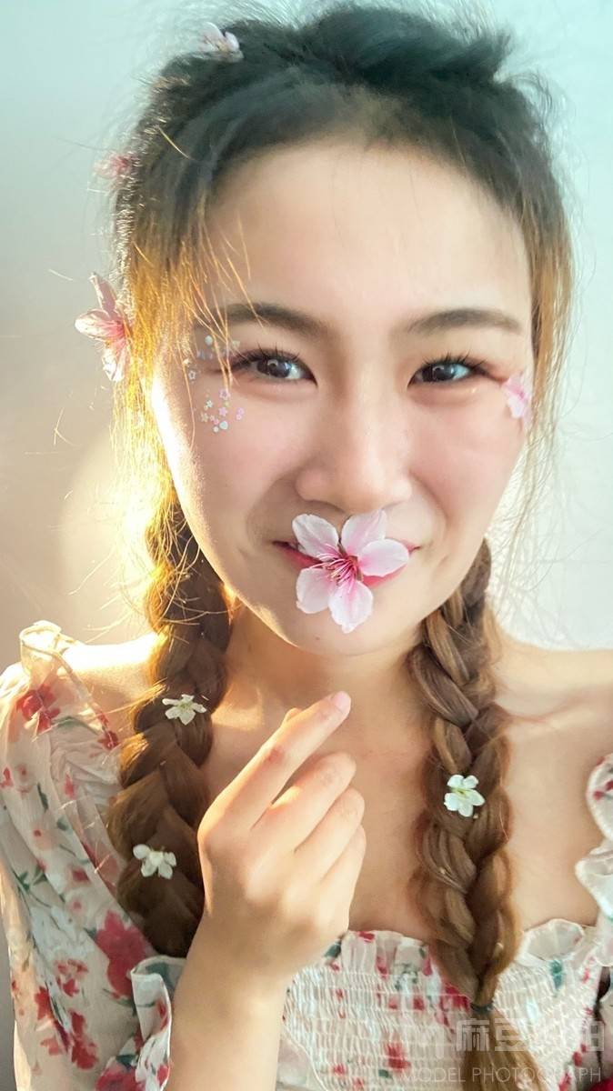 妆容模特