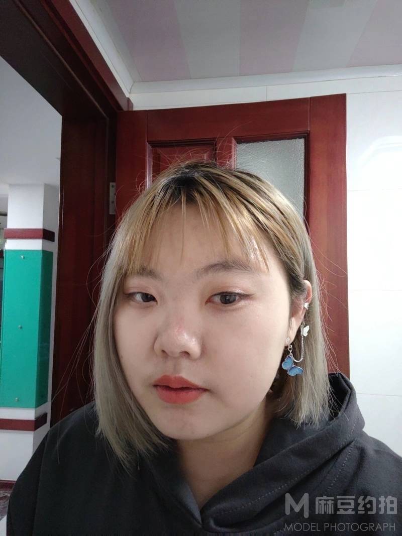 胶片模特