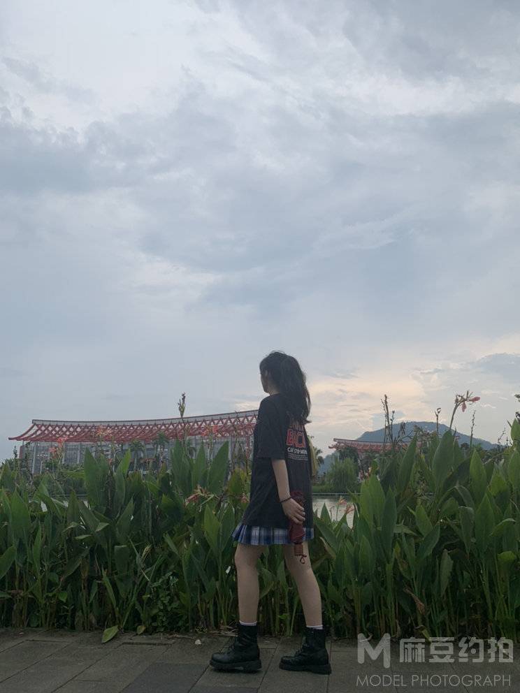 校园模特