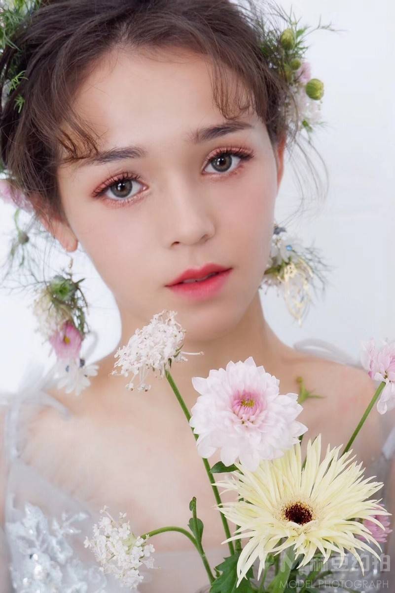 妆容模特