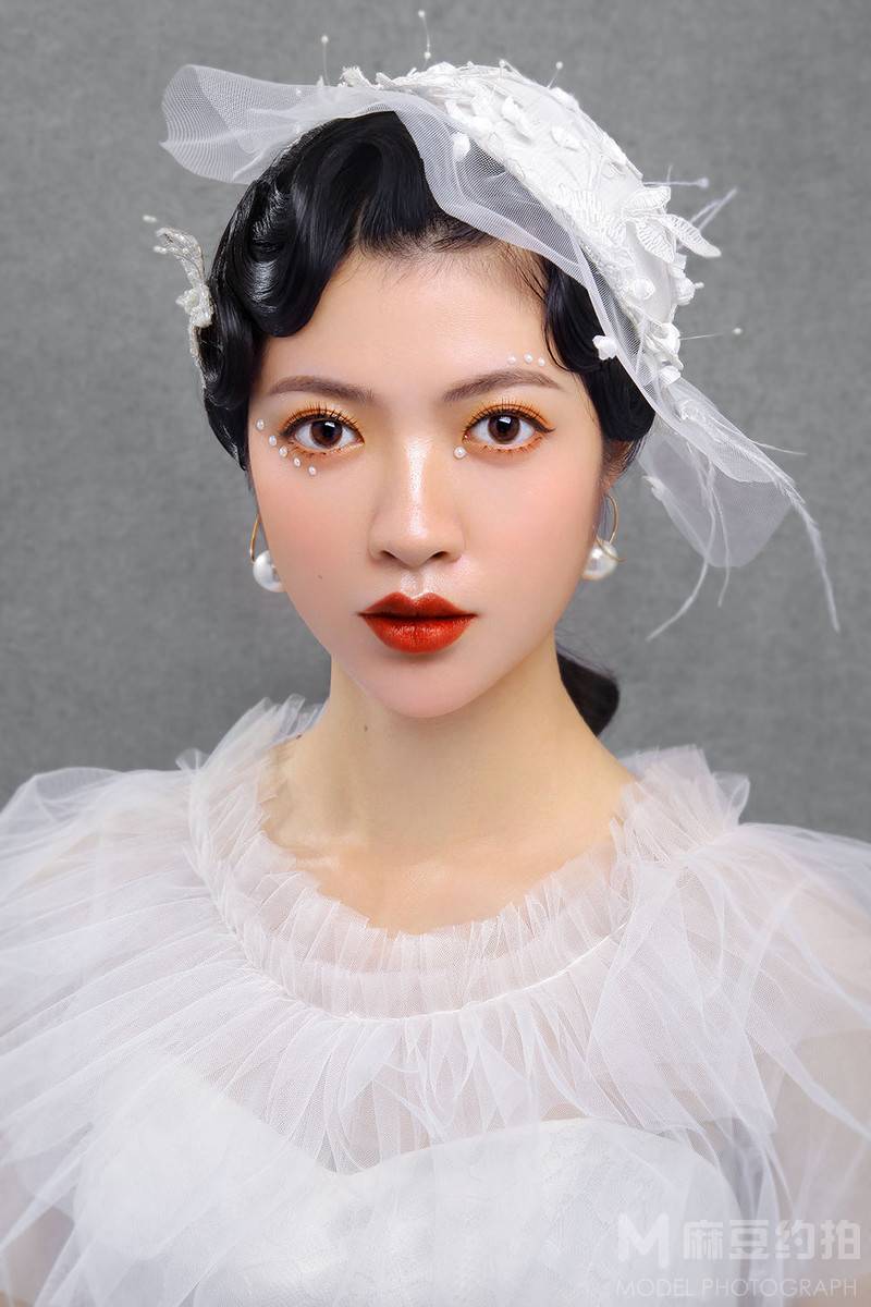 妆容模特