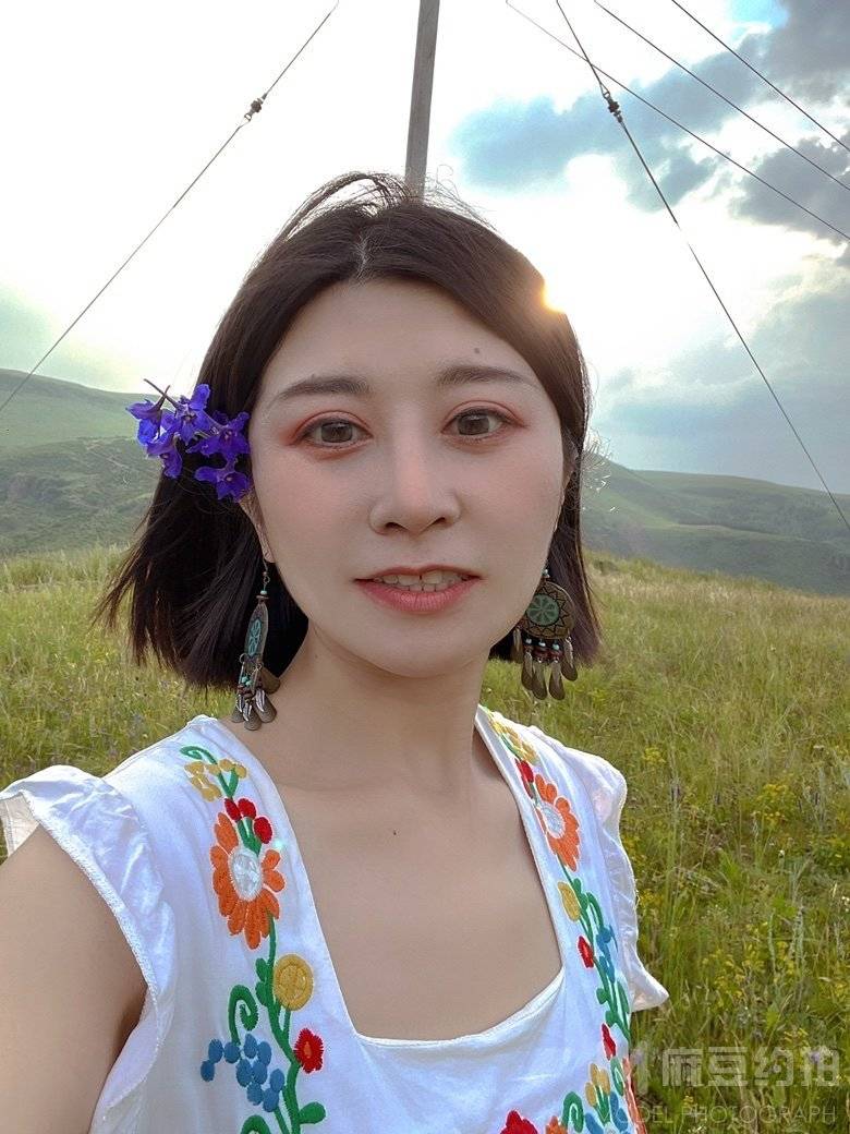 妆容模特