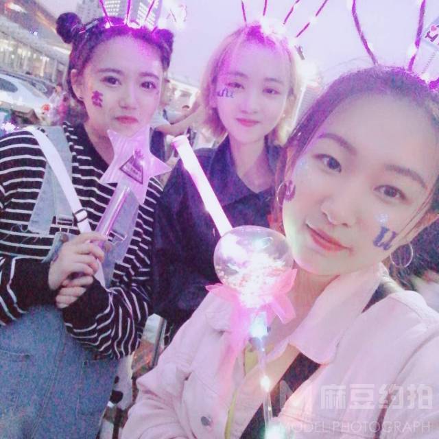 校园模特