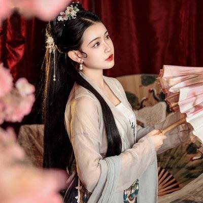 汉服模特