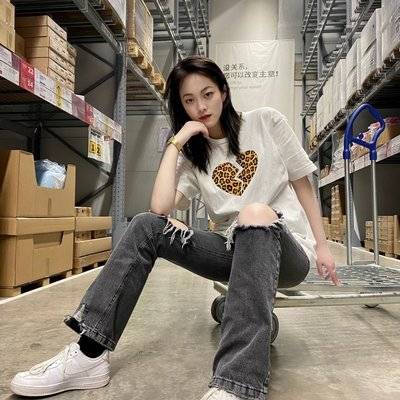 黑白模特