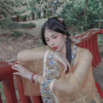 汉服模特