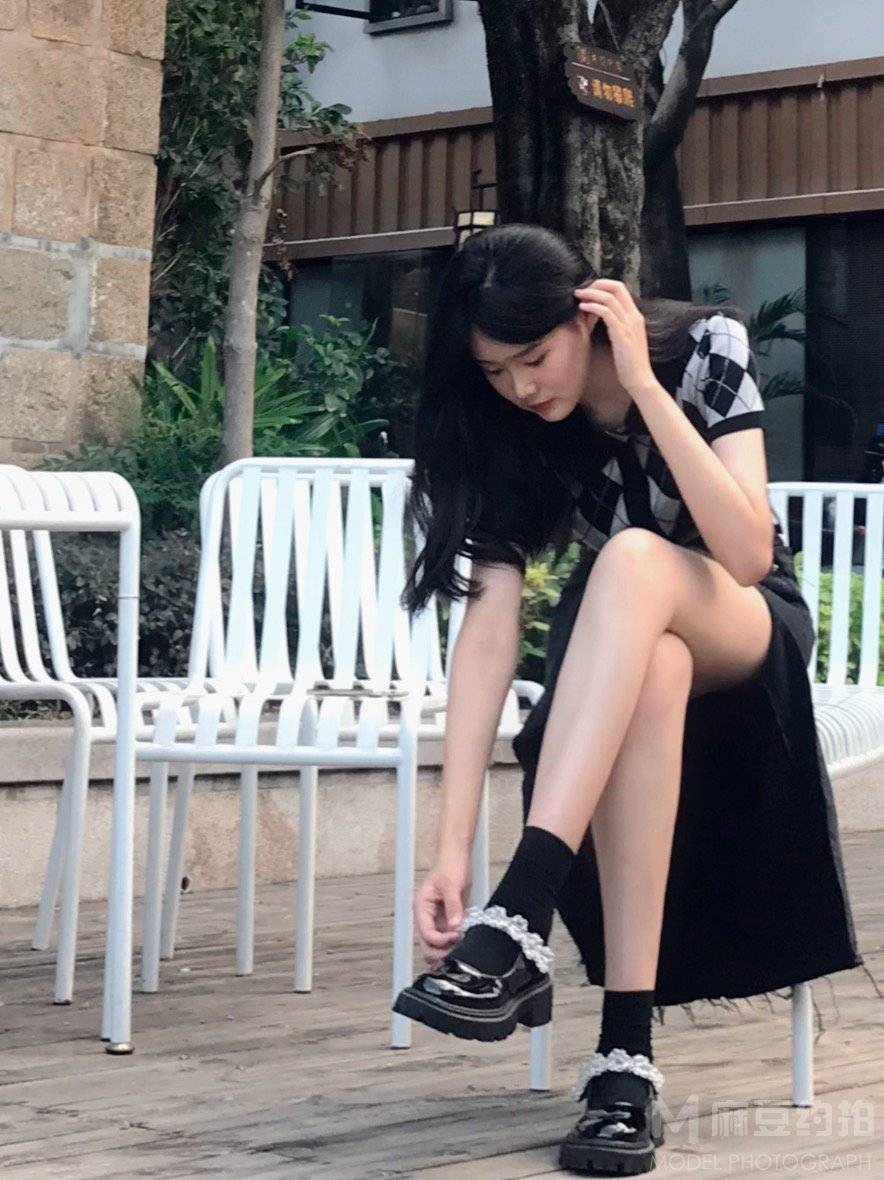 黑白模特