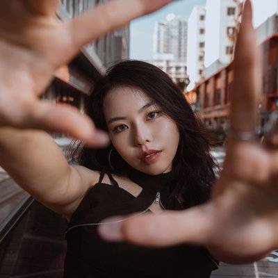 情绪模特