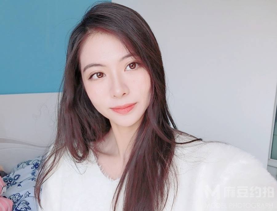纪实模特