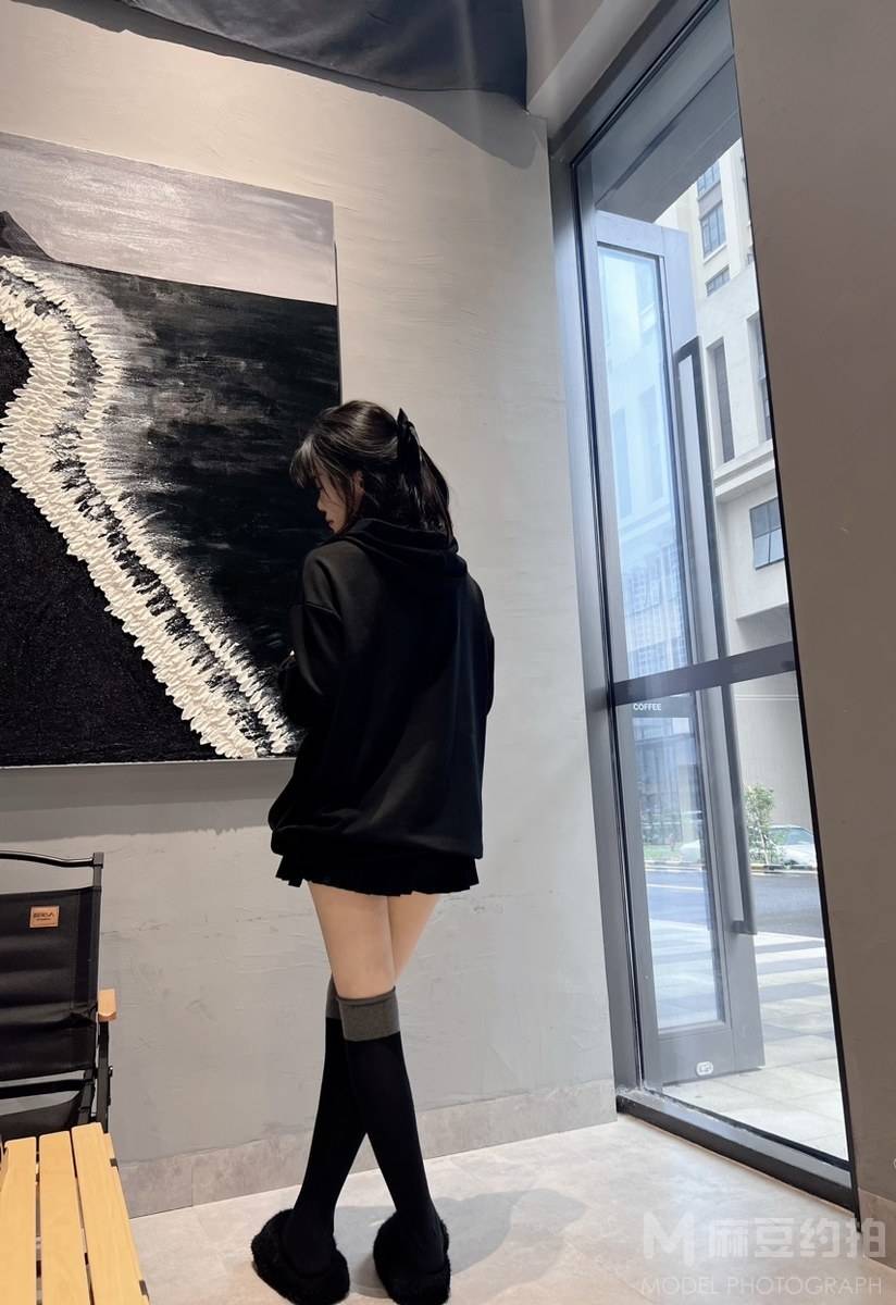 黑白模特