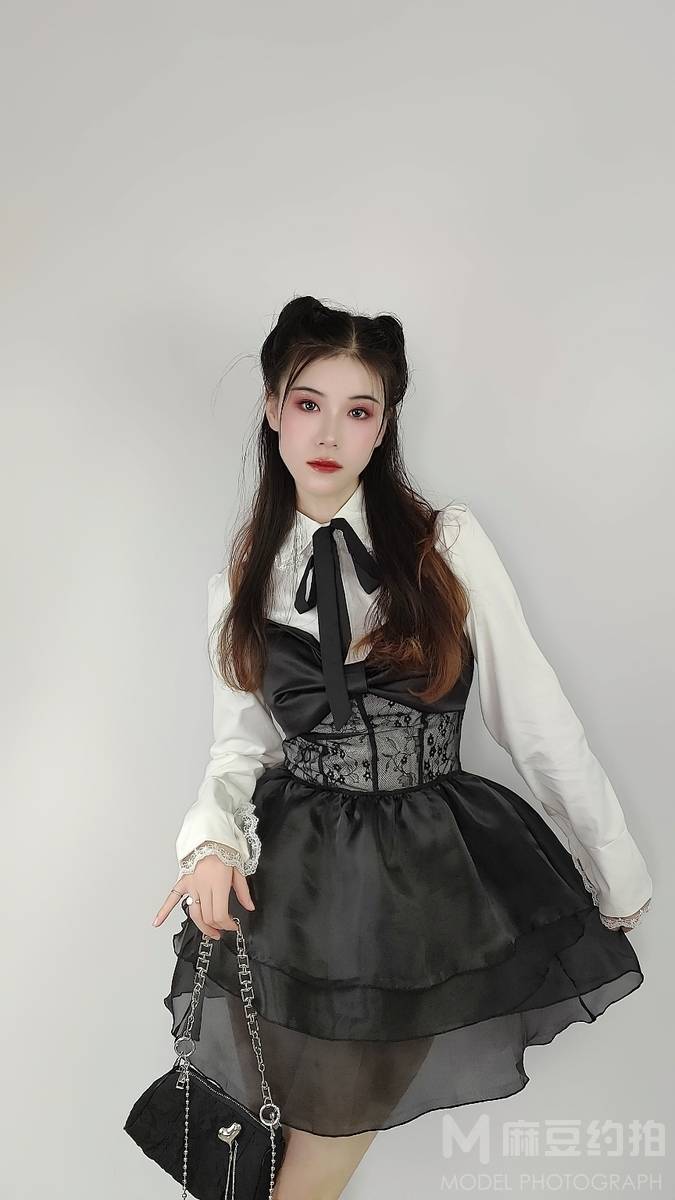 清新模特