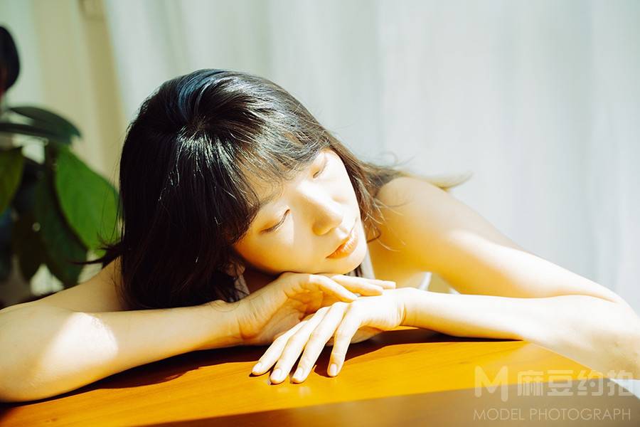 胶片模特
