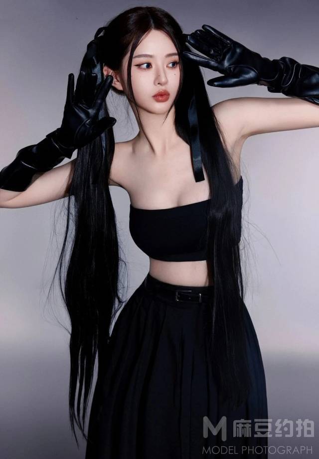 暗黑模特