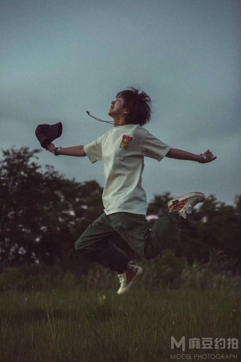 情绪模特