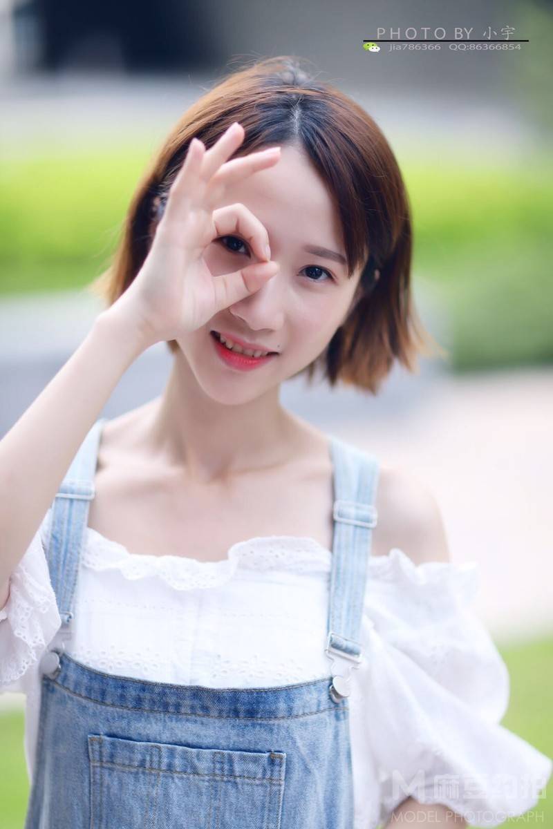 校园模特