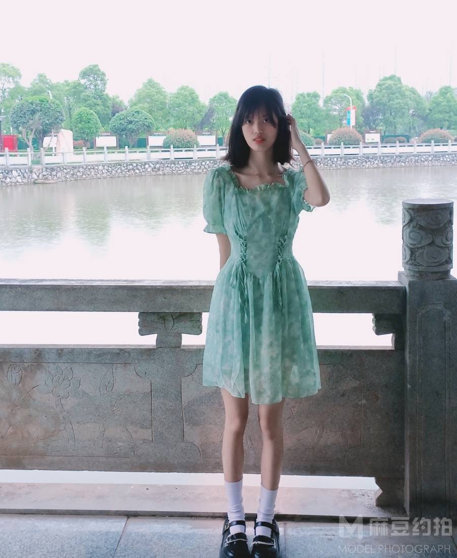 校园模特