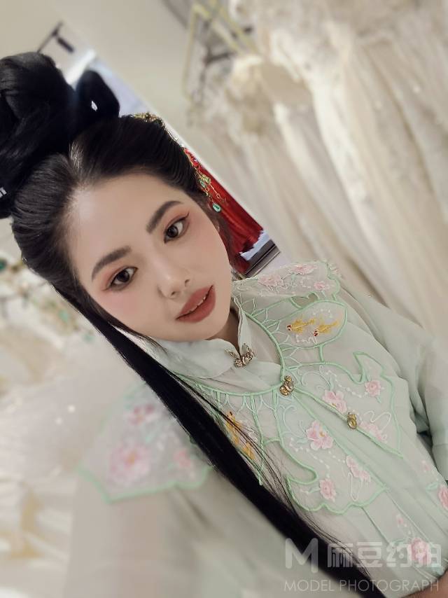 民国模特