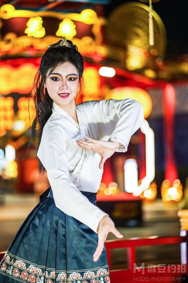 夜景模特