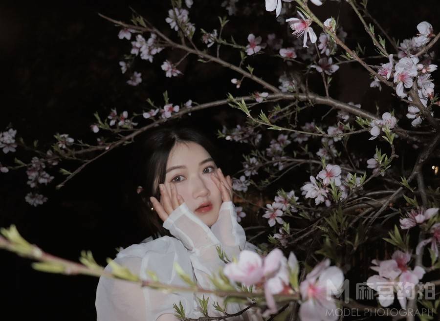 妆容模特