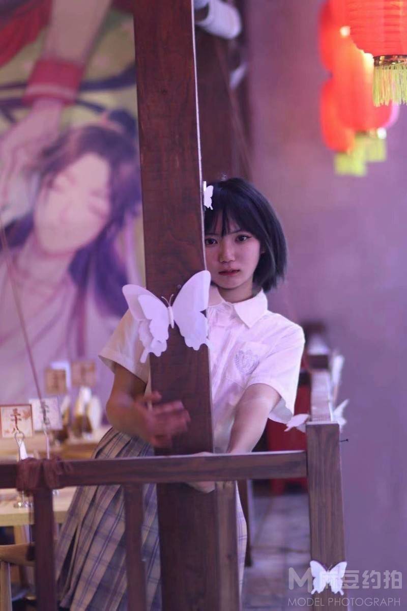 校园模特