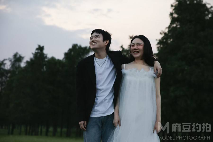 情侣模特