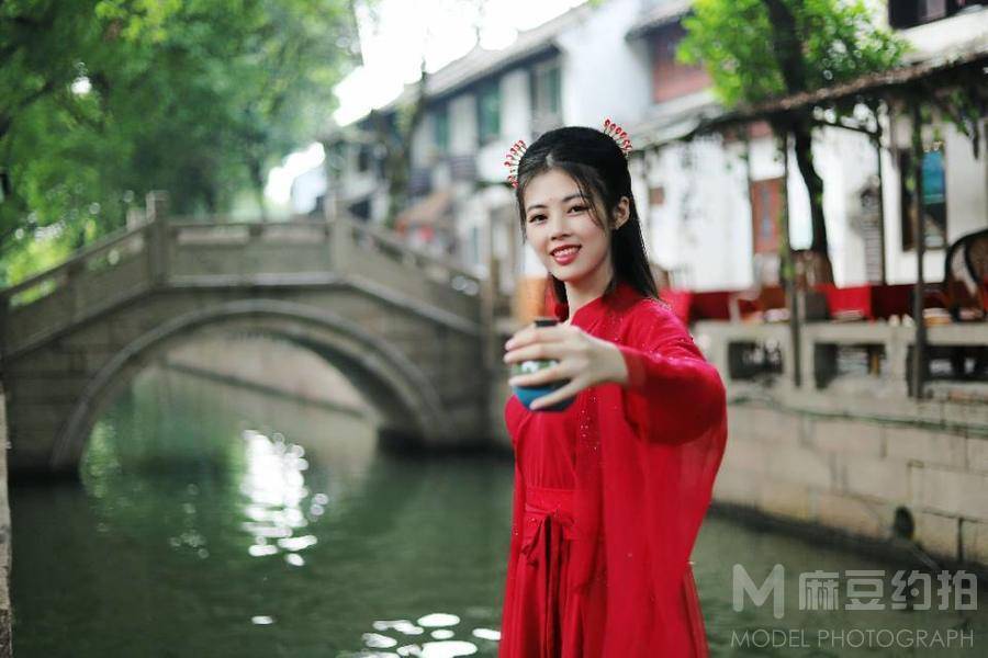 汉服模特