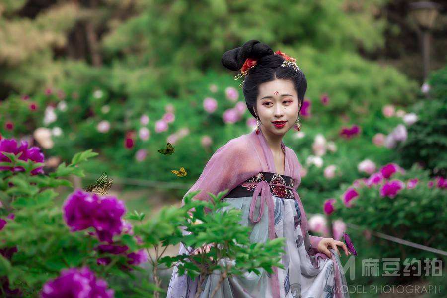 汉服模特
