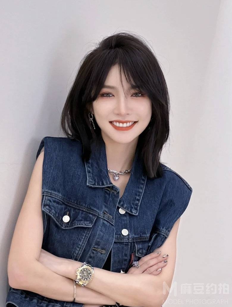 纪实模特