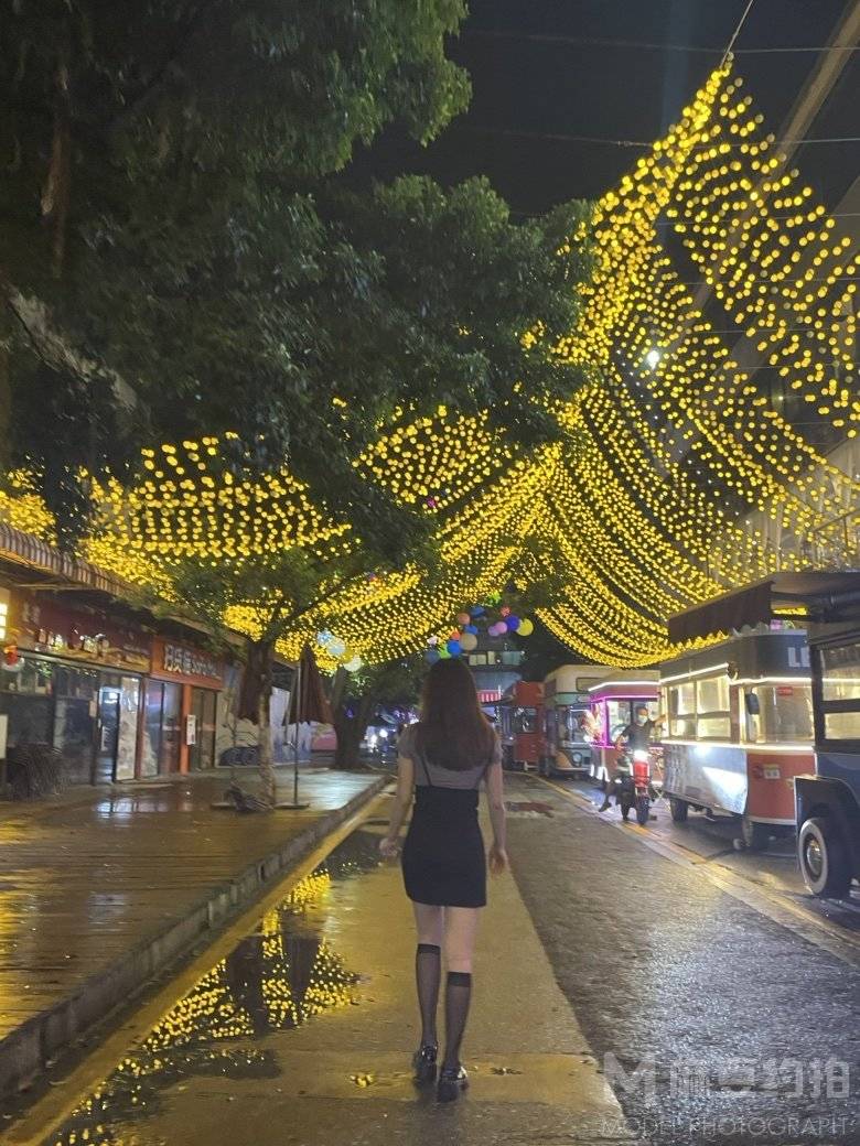 夜景模特