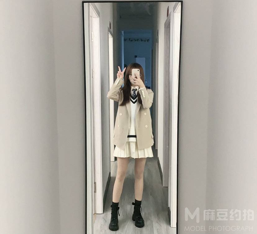 校园模特