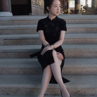 黑白模特