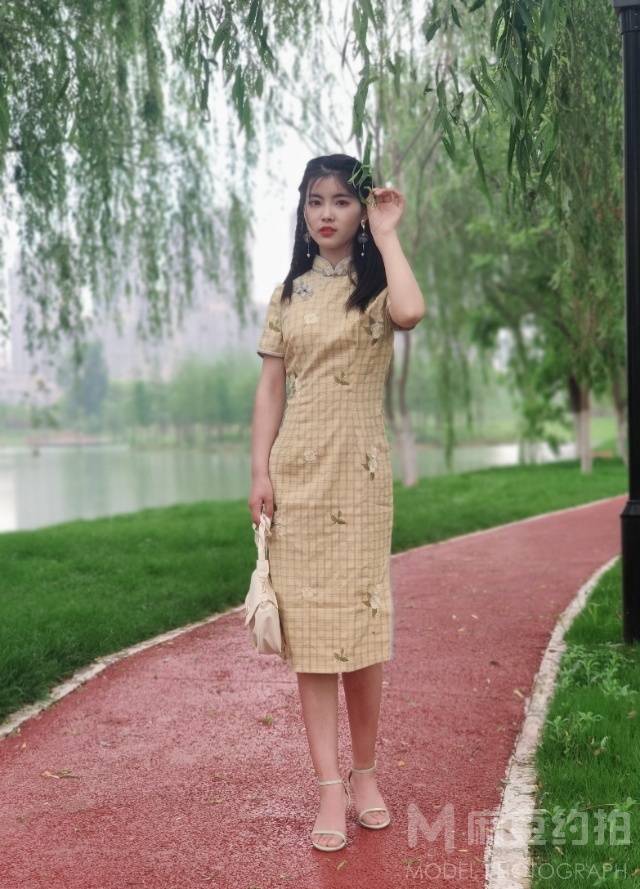 校园模特