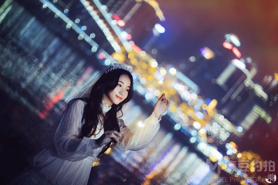 夜景模特