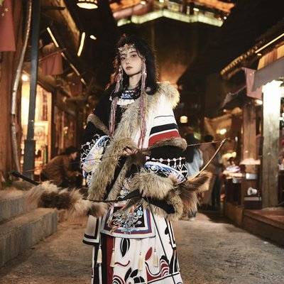 汉服模特