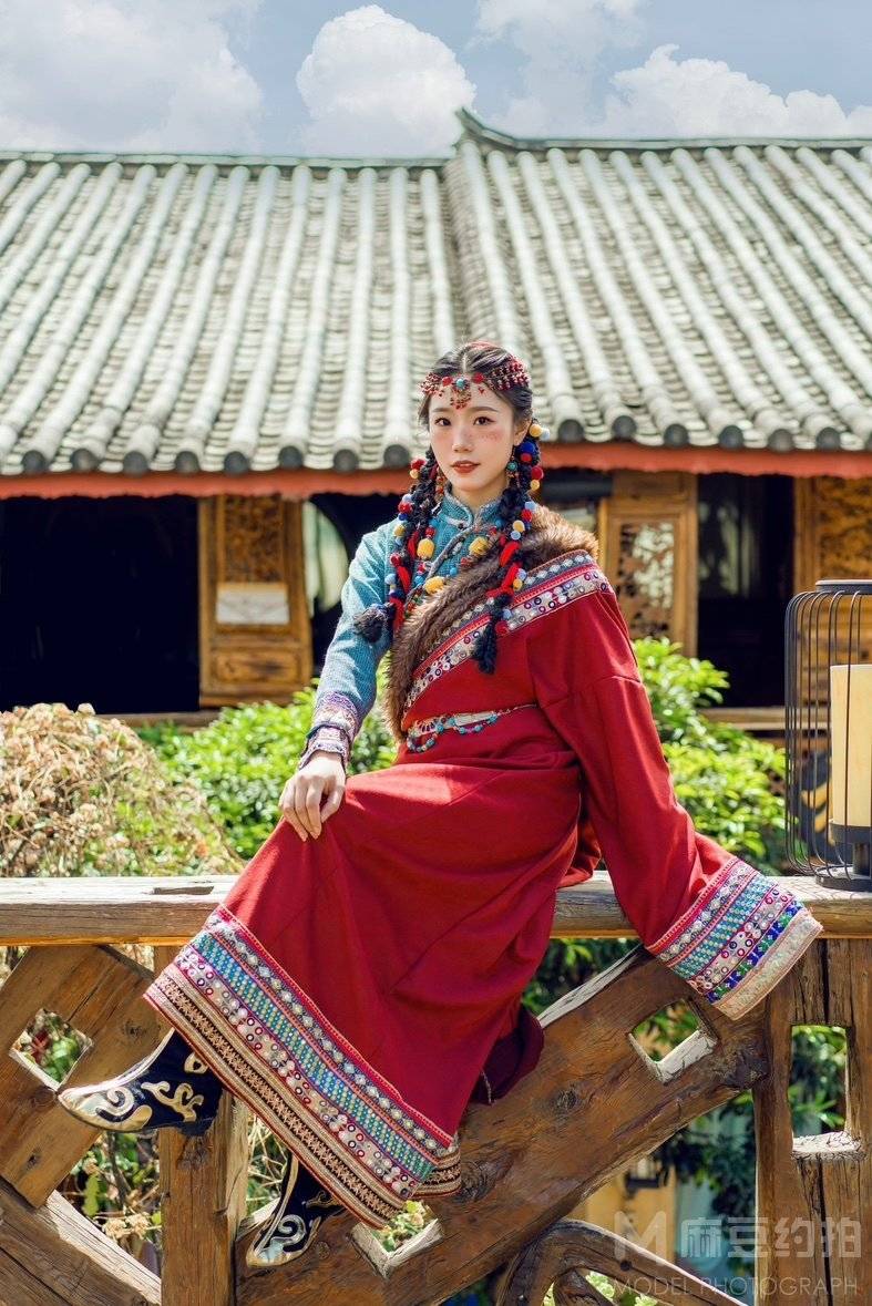 妆容模特