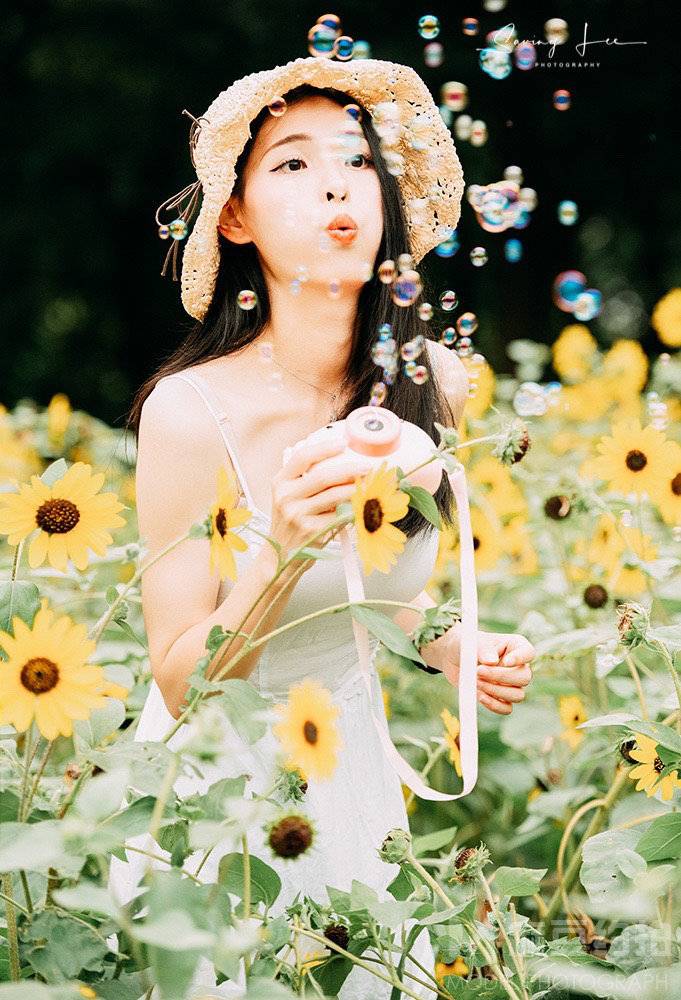 校园模特