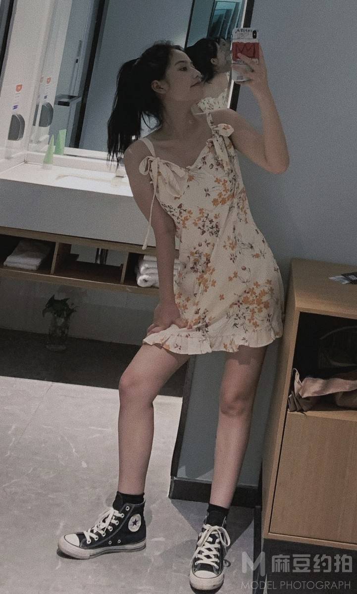 胶片模特