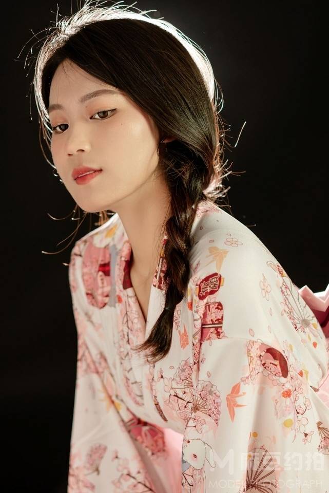 和服模特