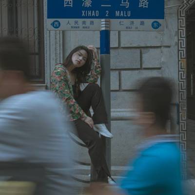 情绪模特