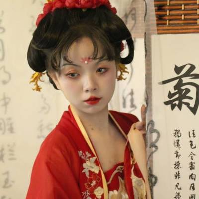 汉服模特