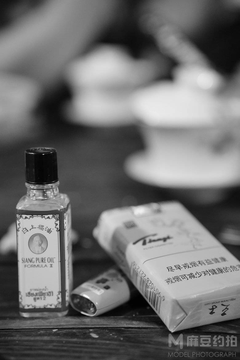 黑白模特