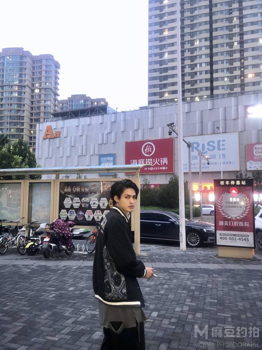 情侣模特