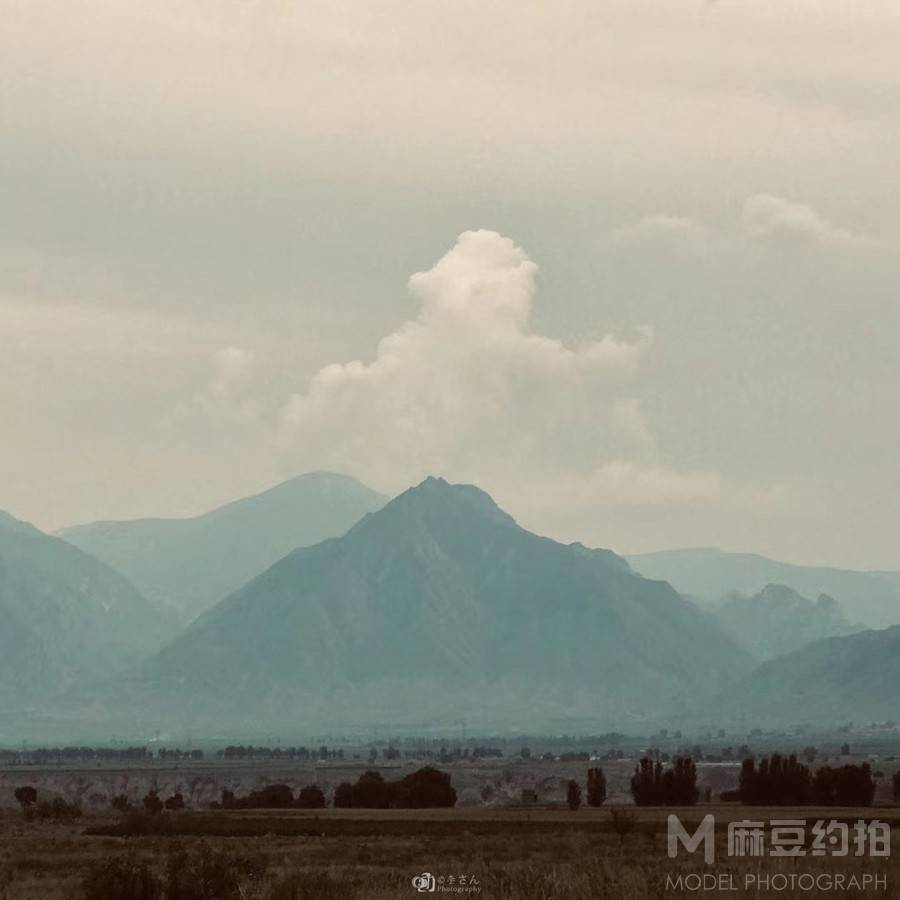 黑白模特