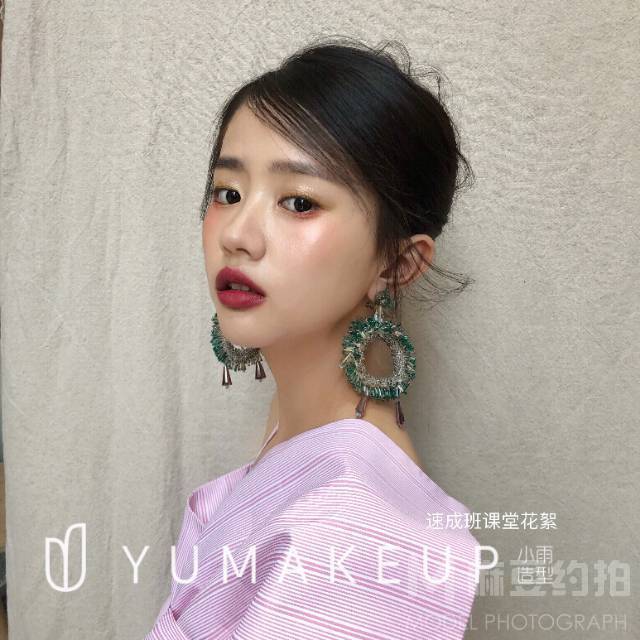 妆容模特