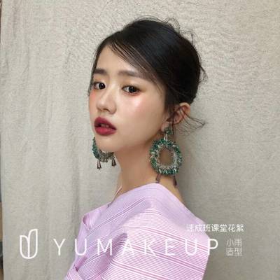 妆容模特